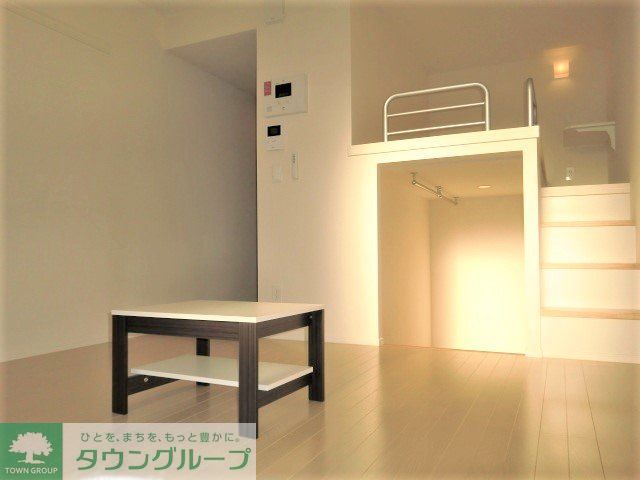 居室・リビング　同タイプ代表写真となり設備仕様は一部異なる場合があります。