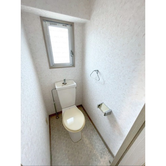 トイレ　別部屋参考写真