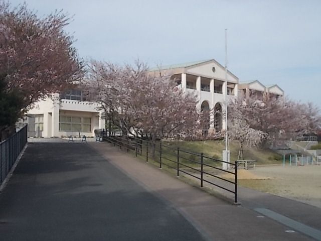 小学校　水戸市立稲荷第一小学校（小学校）まで1400m