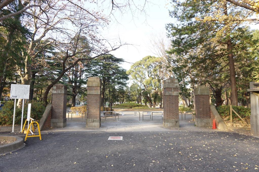 公園　松戸中央公園（公園）まで670m