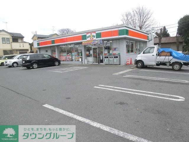 コンビニ　サンクス（コンビニ）まで690m