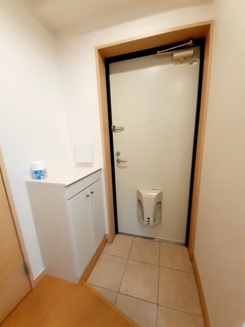 玄関　収納もある玄関です