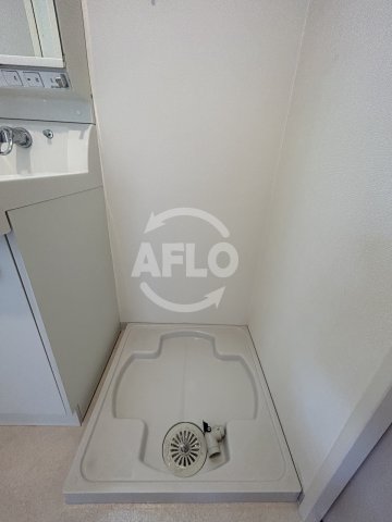 その他設備　レジュールアッシュ梅田WEST　洗濯パン