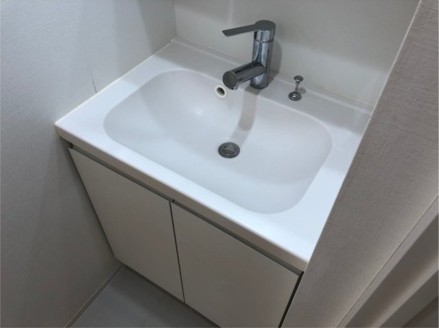 洗面設備　※同タイプ参考写真です（カラータイプが異なる場合がございます