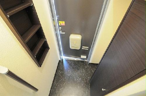 玄関　同タイプ写真。現況を優先します