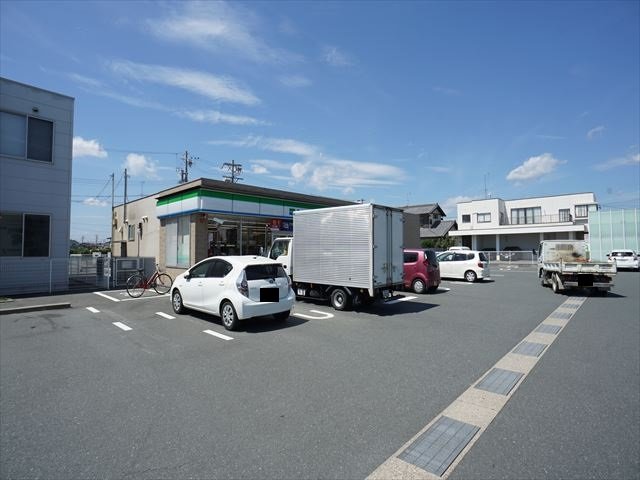 コンビニ　ファミリーマート　浜松小池町西店（コンビニ）まで364m