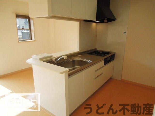 キッチン　うどん県のお部屋探しはうどん不動産へ うどんちゃんとLINE