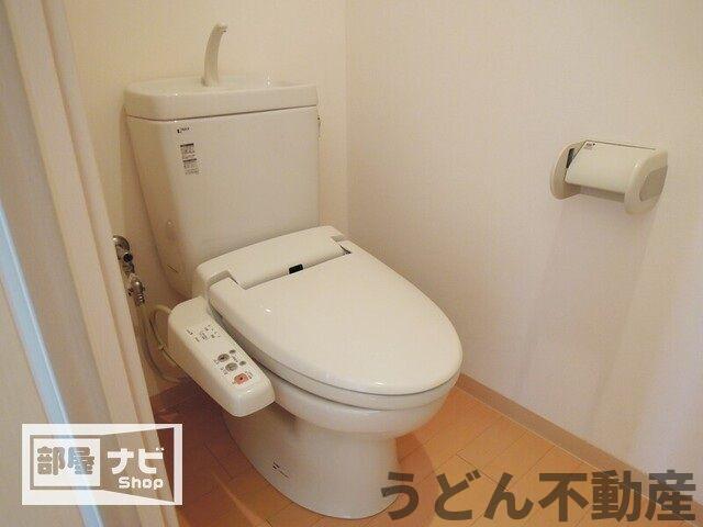 トイレ　うどん県のお部屋探しはうどん不動産へ うどんちゃんとLINE
