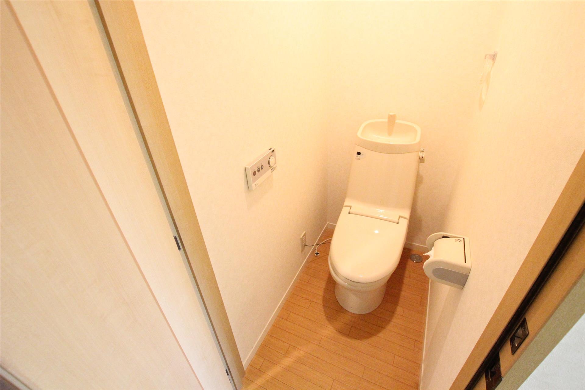 リースン・330のトイレ写真