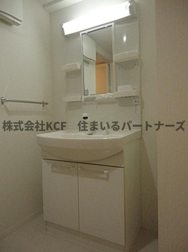 洗面設備　使いやすい洗面所です