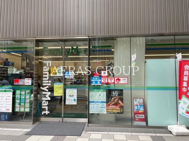 コンビニ　ファミリーマートホテルインターゲート東京京橋店（コンビニ）まで114m