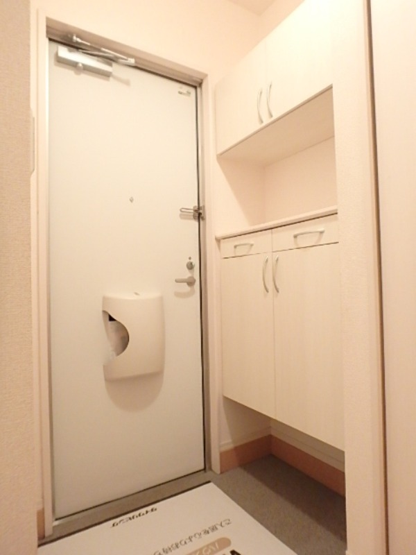 玄関　図面と現状に相違がある場合には現状を優先