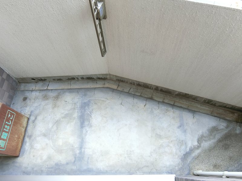 バルコニー　物干しは下についているので外から見えません