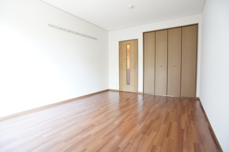 その他部屋・スペース　広めの収納付きが嬉しいお部屋です