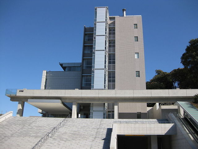 大学・短大　専修大学（大学・短大）まで380m