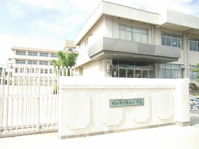 小学校　岡山市立陵南小学校（小学校）まで627m
