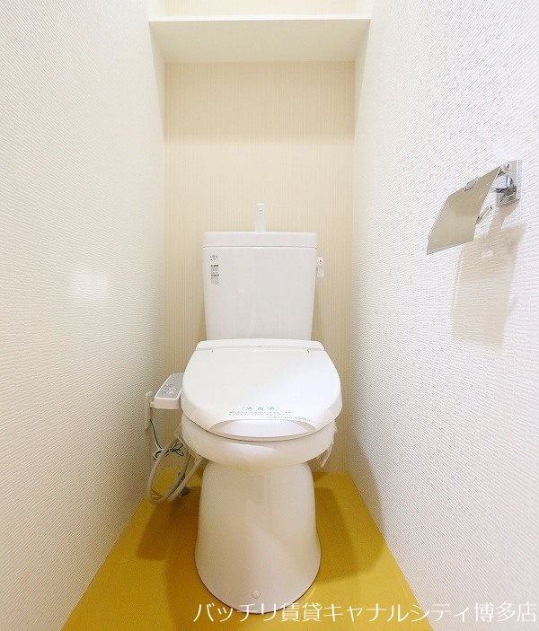 トイレ　画像は別号室イメージの為、現況を優先いたします。