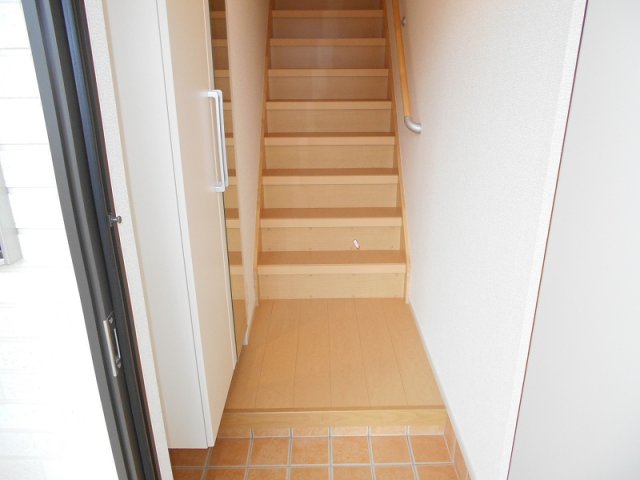 玄関　収納もある玄関です