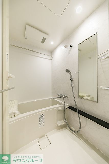 バス・シャワールーム　※写真は同タイプ住戸です。