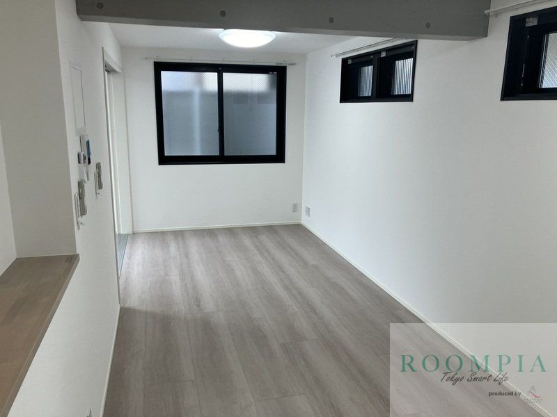 居室・リビング　※同タイプの別のお部屋です。