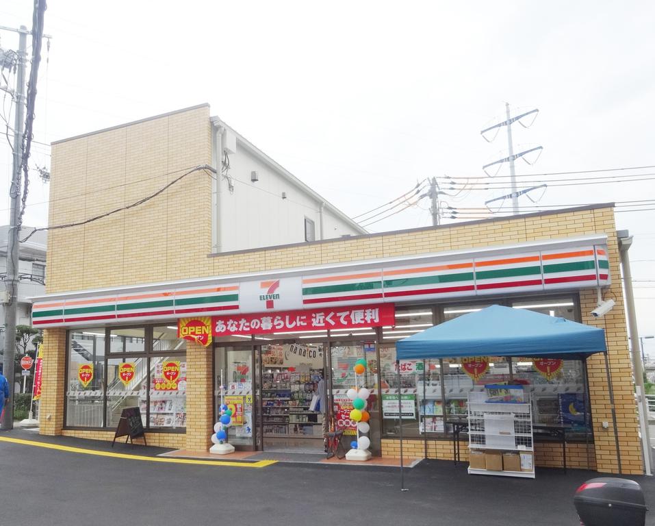 コンビニ　セブンイレブン宝塚小林5丁目店（コンビニ）まで499m
