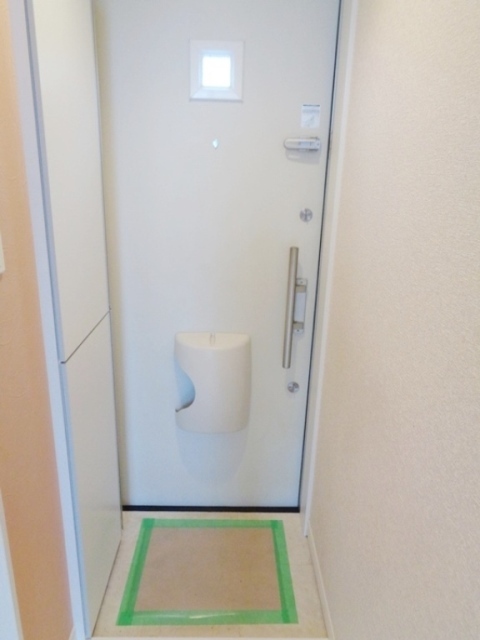玄関　同仕様タイプ