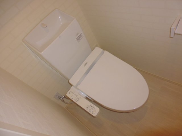 トイレ　シャワー付きトイレ