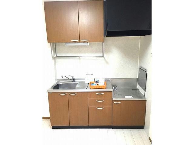 キッチン　室内写真は別部屋の写真です。