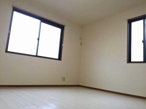 その他部屋・スペース　室内写真は別部屋の写真です。