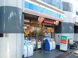 コンビニ　ローソン新小川町店（コンビニ）まで240m
