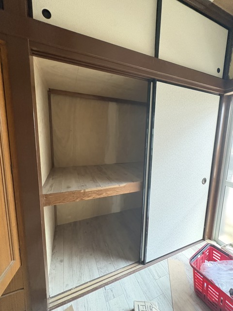 収納　リフォーム中となります