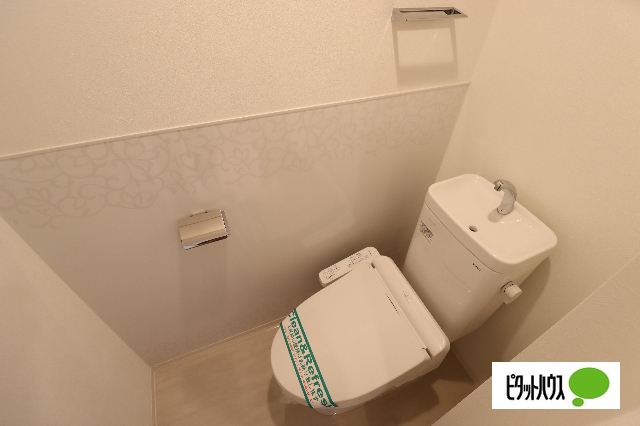 トイレ　同物件別部屋