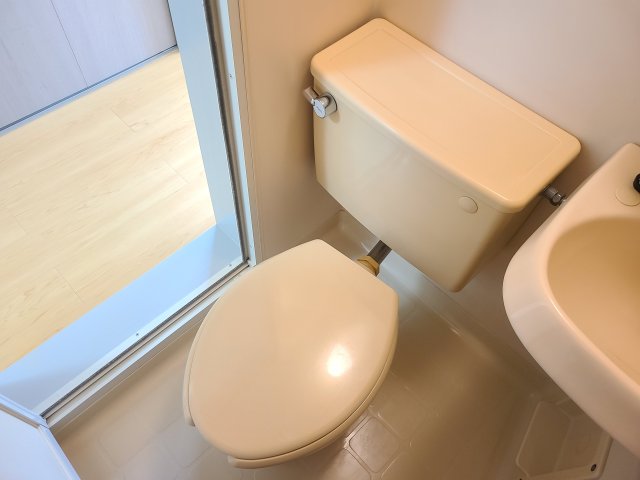 トイレ　★トイレ画像・３点ユニットバスタイプ★
