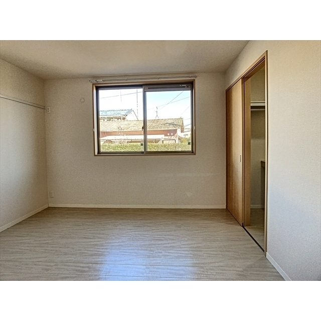 その他部屋・スペース　ウォークインクローゼット付きの北西の部屋