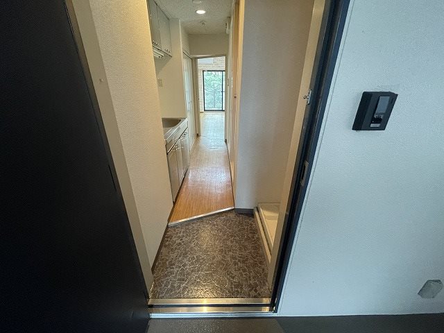 玄関　同マンション別部屋