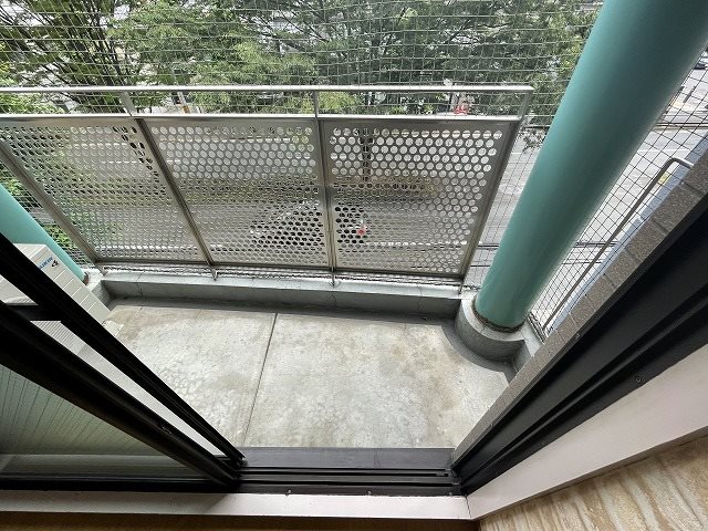 バルコニー　同マンション別部屋