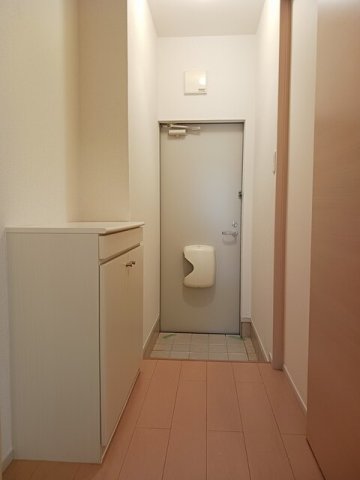 玄関　きれいな玄関です