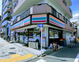 コンビニ　セブン-イレブン 大田区西糀谷３丁目店（コンビニ）まで349m