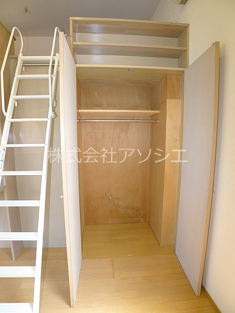 収納　クローゼット
