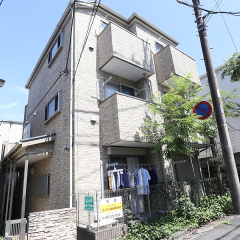 建物外観　☆存在感放つ外観☆