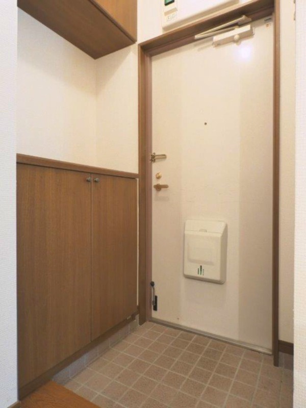 玄関　図面と現状に相違がある場合には現状を優先