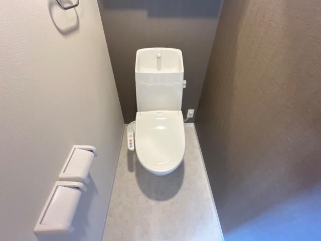 トイレ　シャワー付トイレ