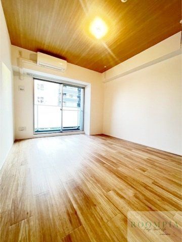 居室・リビング　類似間取りの参考写真です