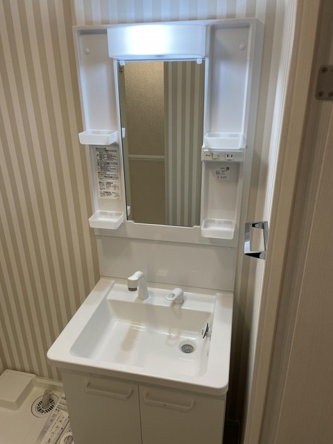 洗面設備　【洗面化粧台】別部屋の写真です