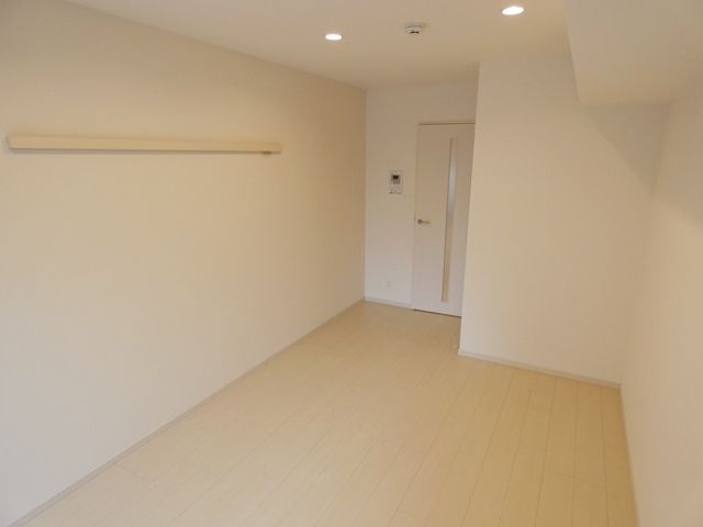 その他部屋・スペース　違う角度から居室です。