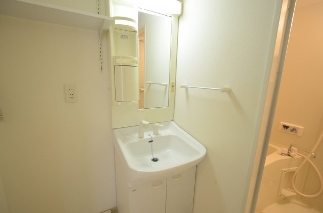 洗面設備　独立洗面台付きでおすすめです！