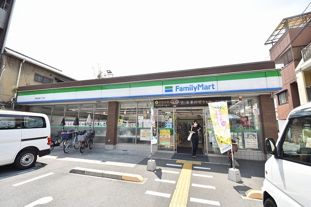 コンビニ　ファミリーマート　都島本通三丁目（コンビニ）まで191m