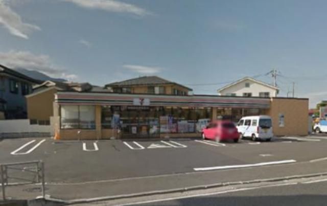 コンビニ　セブン-イレブン 伊勢原東大竹店（コンビニ）まで220m