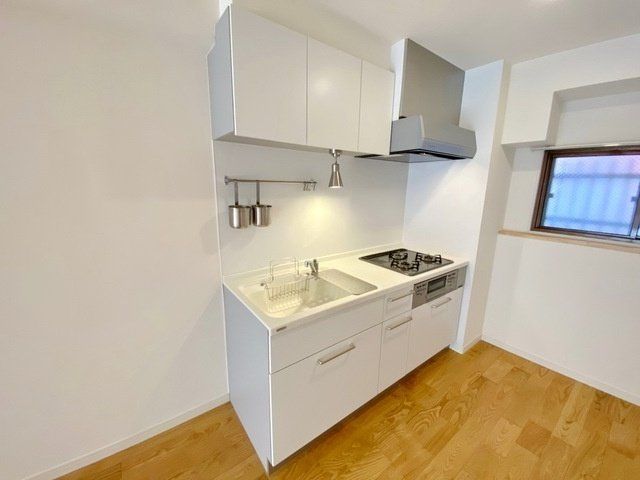キッチン　※別部屋参考写真です