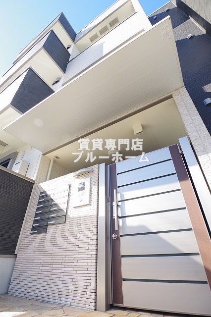 建物外観　2016年建築の木造のアパートです！